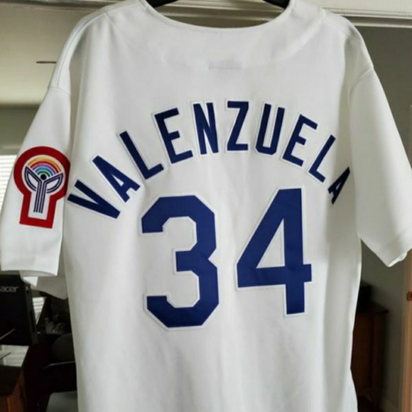 fernando valenzuela mitchell and ness jersey